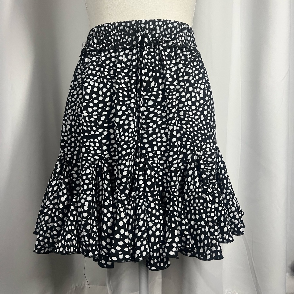 NEW ILLA ILLA SKIRT